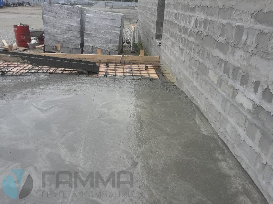 Как правильно заливать бетон во дворе частного дома